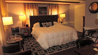 Center Lovell Inn
