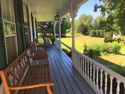 Center Lovell Inn