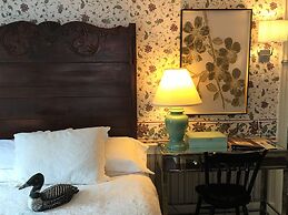 Center Lovell Inn