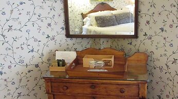 Center Lovell Inn