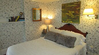 Center Lovell Inn