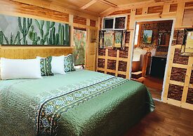 La Siesta Motel & RV Resort