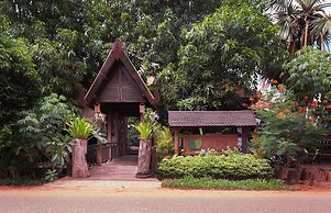 Malu Khmer Villa