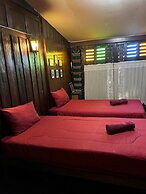 Baan Are Gong Riverside Homestay