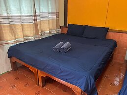 Baan Are Gong Riverside Homestay