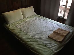 Baan Are Gong Riverside Homestay