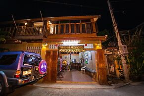 Baan Are Gong Riverside Homestay