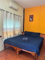 Baan Are Gong Riverside Homestay