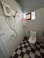 Baan Are Gong Riverside Homestay