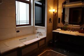 Shanghai Donghu Hotel