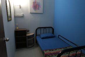 Borneo Seahare Guesthouse - Hostel