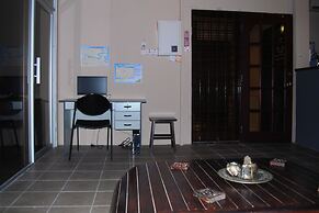 Borneo Seahare Guesthouse - Hostel