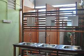 Borneo Seahare Guesthouse - Hostel