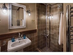 Epoches Luxury Suites