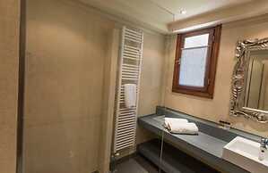 Epoches Luxury Suites