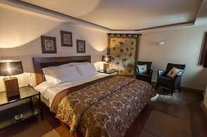 Epoches Luxury Suites