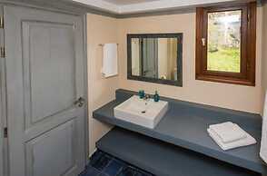 Epoches Luxury Suites