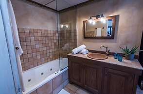 Epoches Luxury Suites