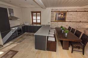 Epoches Luxury Suites