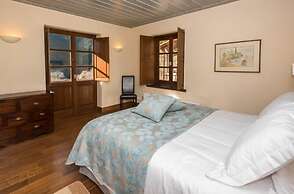 Epoches Luxury Suites