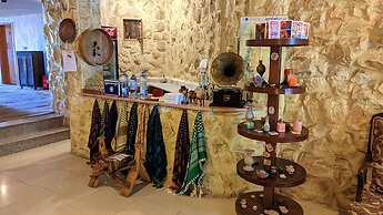 Rocky Mountain Hotel