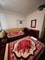 Rocky Mountain Hotel