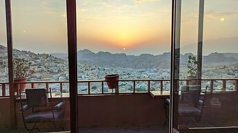 Rocky Mountain Hotel