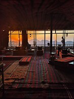 Rocky Mountain Hotel