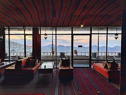 Rocky Mountain Hotel