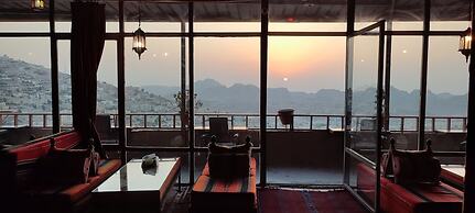 Rocky Mountain Hotel