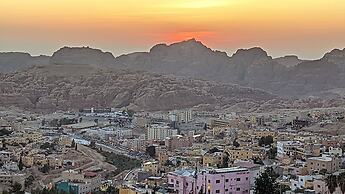 Rocky Mountain Hotel