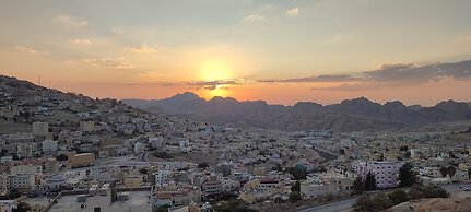 Rocky Mountain Hotel