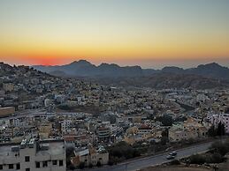 Rocky Mountain Hotel