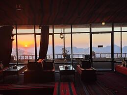 Rocky Mountain Hotel