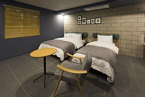 Gimhae Brown Dot Hotel Waterpark