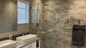 Rhino Coast Guest House