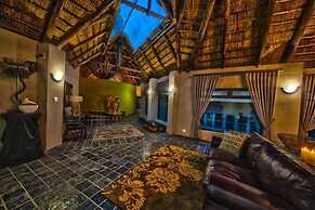 Letsatsi Game Lodge