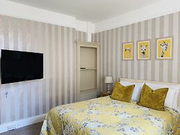 Clifton Villa Guest House