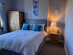 Pinewood Country House