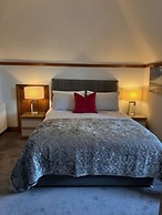 Pinewood Country House