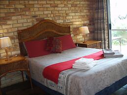 Thirsty Falls Guest Farm