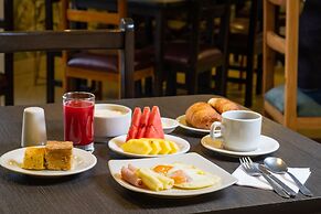 Hotel Virrey Central