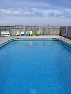 Joyce's Motel & Cottages