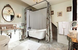 The Black Walnut B & B Inn