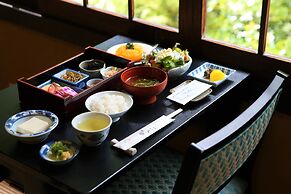 Momijiya Bekkan Kawanoiori