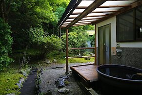 Momijiya Bekkan Kawanoiori