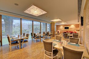 Niranta Transit Hotel Mumbai Airport - At Arrivals