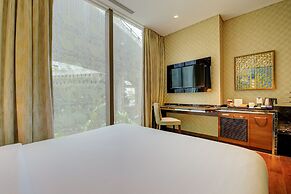 Niranta Transit Hotel Mumbai Airport - At Arrivals