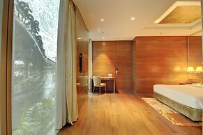 Niranta Transit Hotel Mumbai Airport - At Arrivals