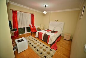 Assortie La Villa Hotel